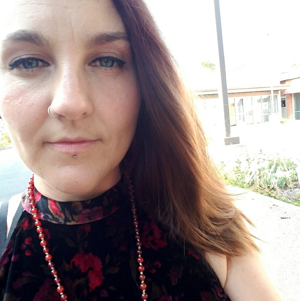Meet your Posher, Desiree